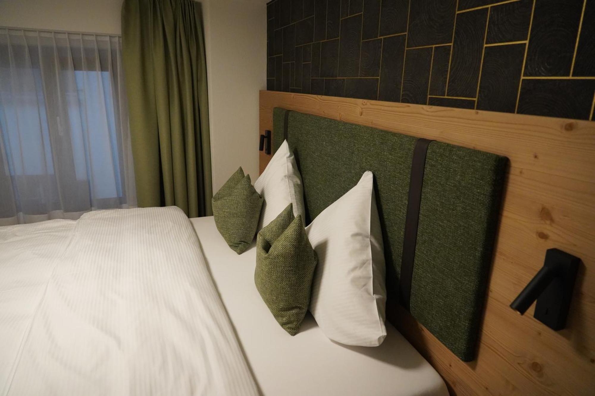Appart Hotel Pitschonia Self Check-In อันแดร์ ห้อง รูปภาพ